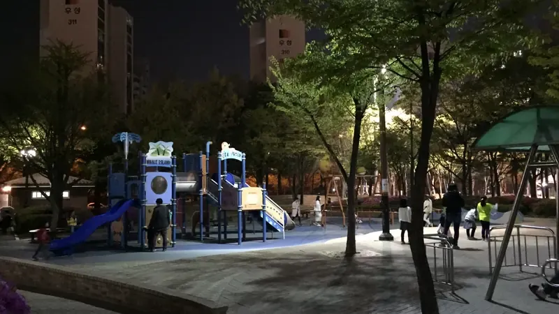 평촌중앙공원 조합놀이대 및 모험 어린이놀이터