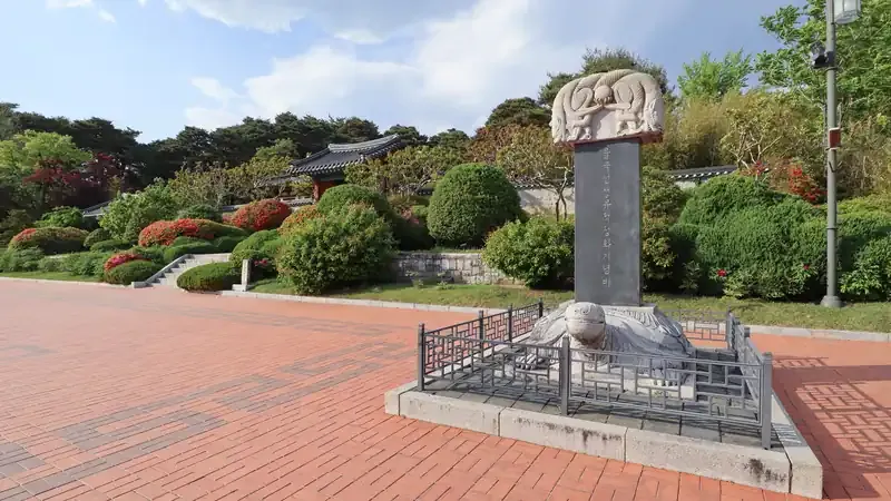 오죽헌 대표 명물 검은 대나무(오죽) 숲 산책로